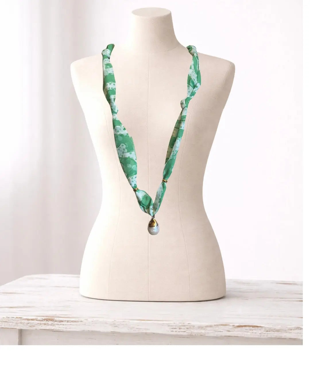 Green and White Pearl Drop Scarf Necklace